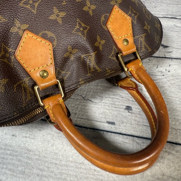 Louis Vuitton Alma Brown Canvas Monogram Leather Handbag - Picture 5 of 16